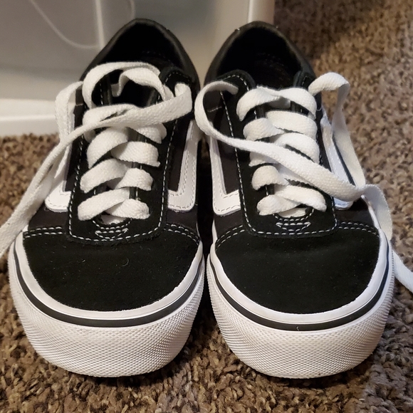 Vans - Picture 1 of 5